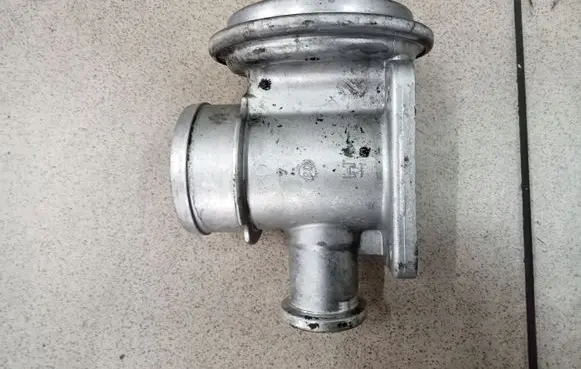 Land Rover Range Rover L322 EGR valve 7785452
