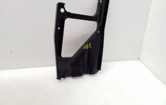 BMW 1 E81 E87 Bumper support mounting bracket corner 7183873