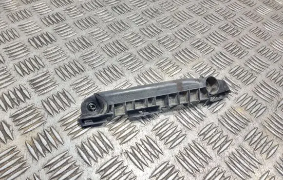 Toyota Yaris Front bumper mounting bracket 525350d030