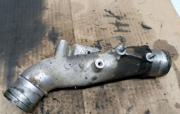 Nissan Almera Tino Other engine bay part