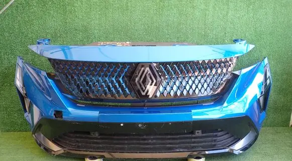 Renault Rafale Front bumper 
