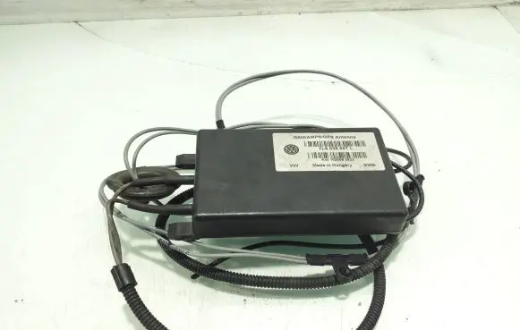 Volkswagen Touareg I Antenna control unit 7L6035507L 1020083522