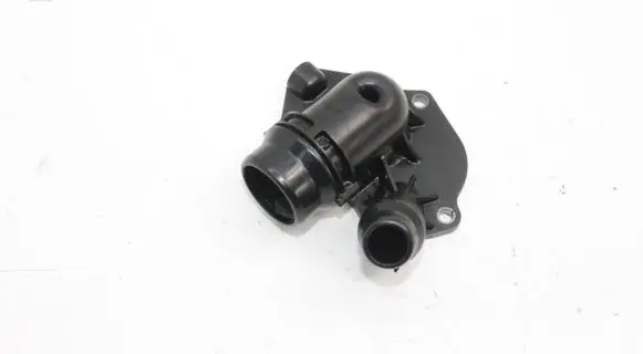 BMW 6 F06 Gran coupe Thermostat housing 8516206