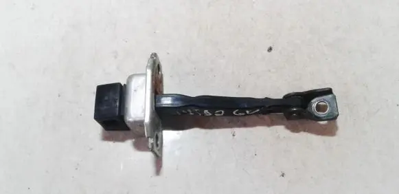 Mitsubishi Outlander Rear door check strap stopper