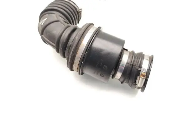 Opel Insignia A Air intake hose/pipe 22945619 4013405A 464918663
