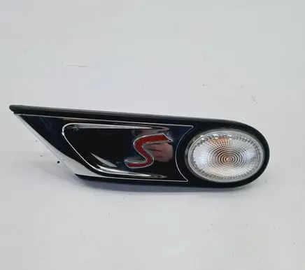 Mini One - Cooper Clubman R55 Front fender indicator light 2751970