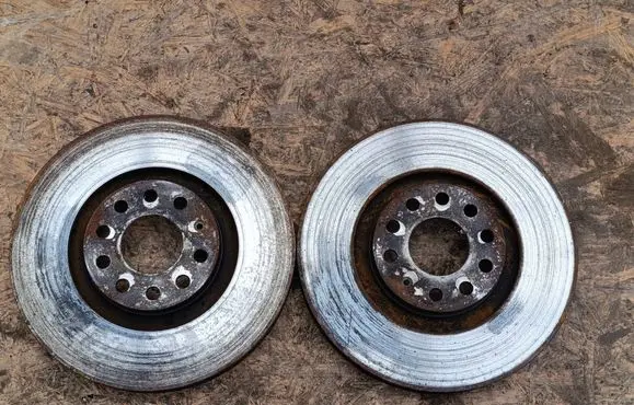 Front brake disc