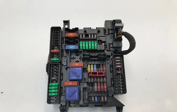 Fuse box set
