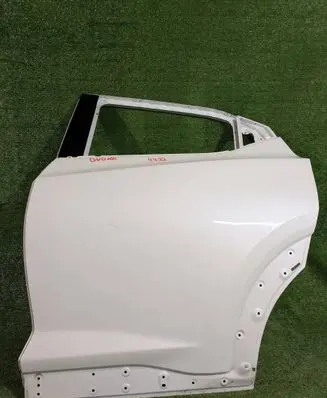 Nissan Juke II F16 Rear door 