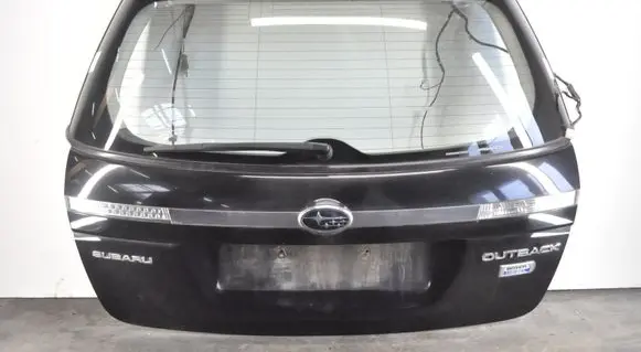 Subaru Legacy Tailgate/boot cover trim set 