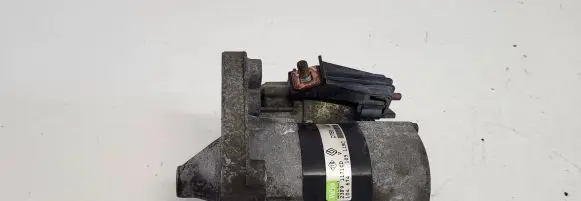 Renault Megane I Starter motor 23T911716D 105119C 104674