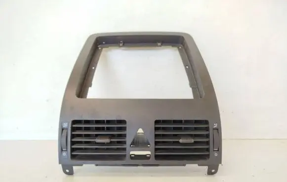 Volkswagen Touran I Dash center air vent grill 1T1819728B