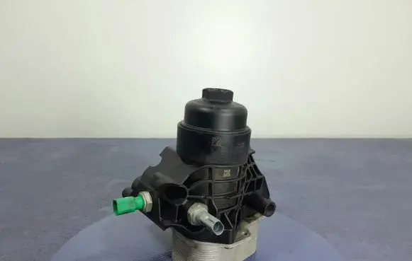 Skoda Kodiaq Oil filter cover 03N115389T