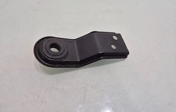 Mitsubishi Pajero Radiator mount bracket 