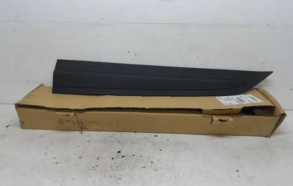 Suzuki Vitara (LY) Front door trim (molding) 990E054P0700