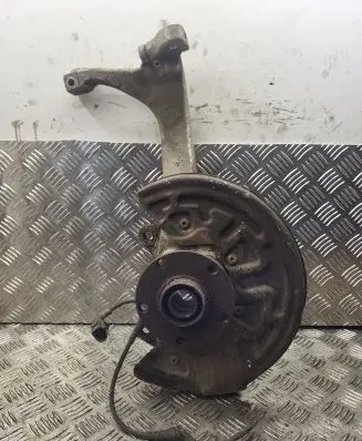 Front wheel hub