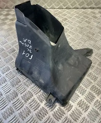 BMW 7 F01 F02 F03 F04 Air intake duct part 7184158