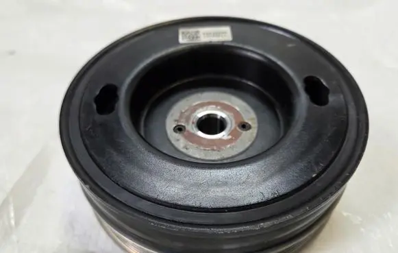 Opel Astra K Crankshaft pulley 55495011