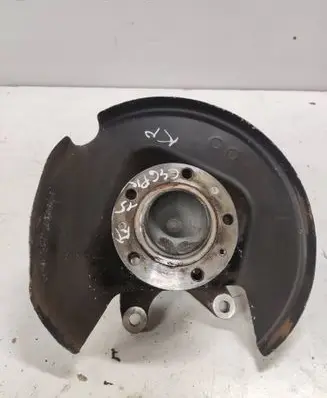 Rear wheel hub