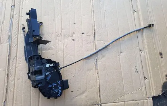 Ford Galaxy Front door lock