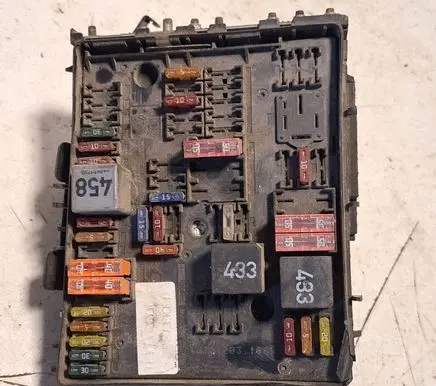 Volkswagen Caddy Fuse module 01394932