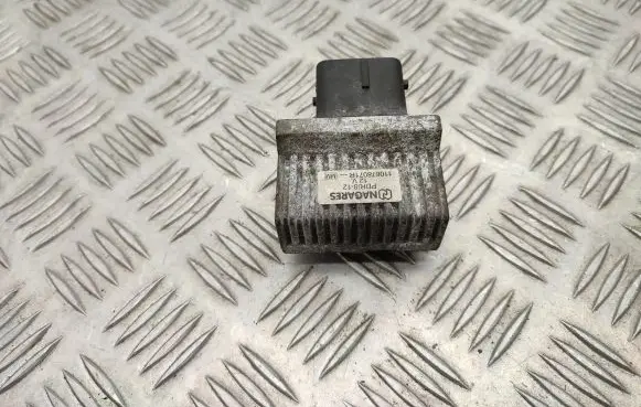 Nissan Qashqai Glow plug pre-heat relay 110678071R