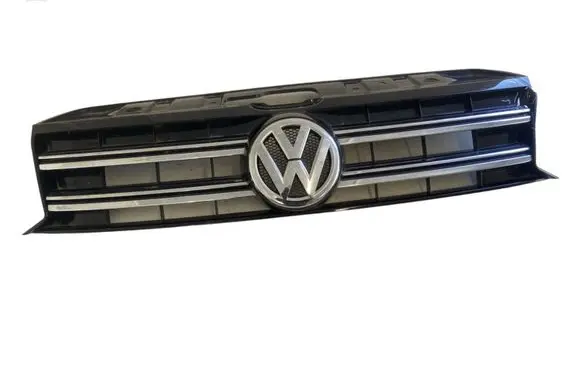 Volkswagen Amarok Front grill 2H7853653 9H7853651