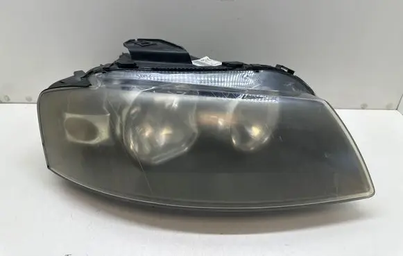 Audi A3 S3 8P Headlight/headlamp 8P0941004L