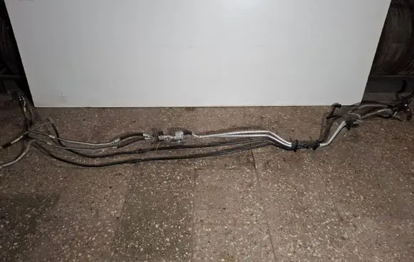 Volvo V60 Electric car engine cooling hoses/pipes 31332377 31332333 31319000
