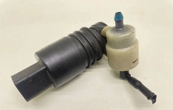 Audi A4 S4 B6 8E 8H Windscreen/windshield washer pump PA66B6F30