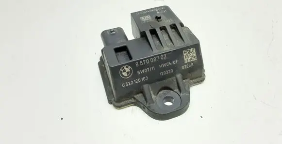 BMW 3 F30 F35 F31 Glow plug pre-heat relay 8570087