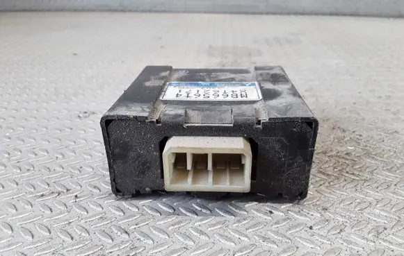 Mitsubishi Pajero Other relay MB665614 X4T62171