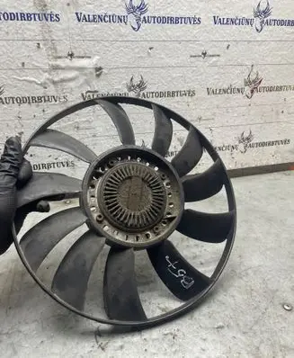 Volkswagen PASSAT B5.5 Viscous fan clutch 06B119145