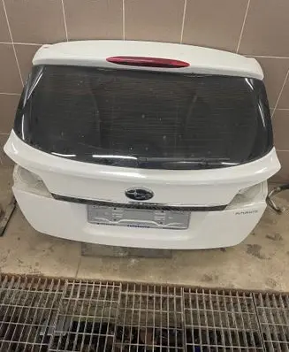 Subaru Legacy Tailgate/trunk/boot lid 