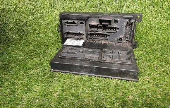 Mercedes-Benz E W211 Power management control unit 2115454101