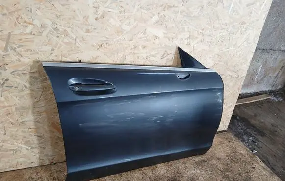 Mercedes-Benz CLS C218 AMG Front door 