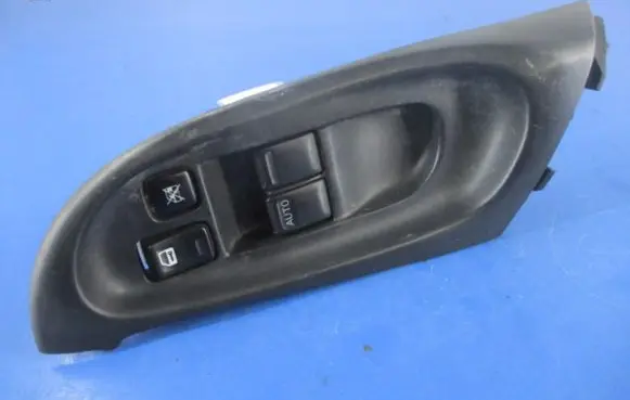 Nissan Almera Tino Other devices