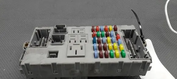 Alfa Romeo 159 Fuse box set 50513353