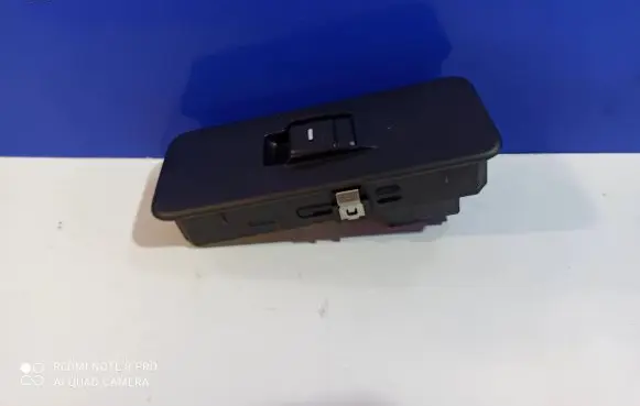 Land Rover Range Rover Sport L320 Electric window control switch YUD501070PVJ