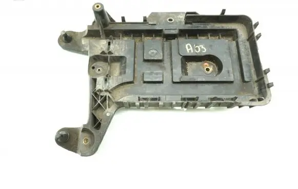 Volkswagen Tiguan Battery box tray 1K0915333