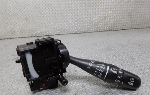 Suzuki Swift I Wiper control stalk