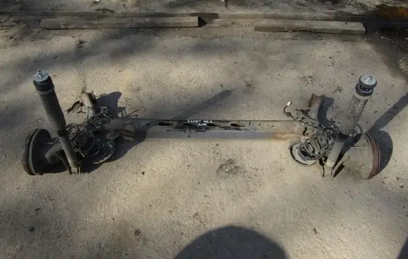 Suzuki Swift III Rear axle beam 