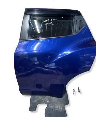 Nissan Juke I F15 Rear door 