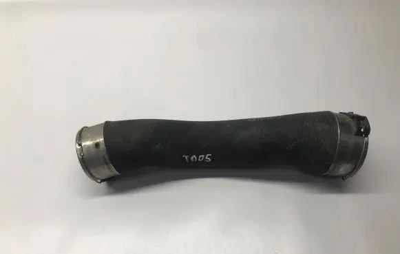 BMW 2 F22 F23 Intercooler hose/pipe 7602652