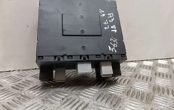 Audi A3 S3 A3 Sportback 8P Comfort/convenience module 8P0907279J