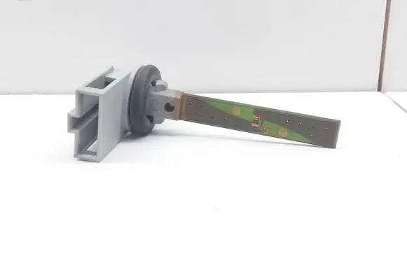 Volkswagen PASSAT B6 Oil temperature sensor 4B0820539 784302B