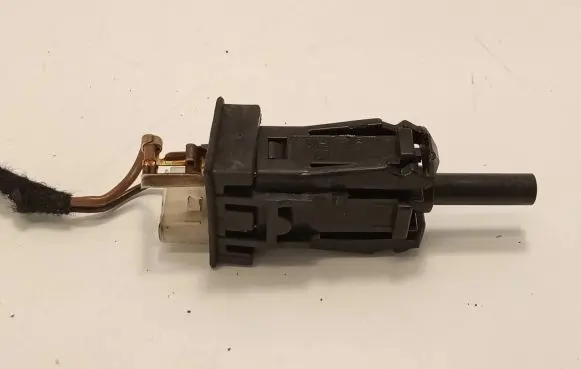 Mercedes-Benz CLK A209 C209 Brake pedal sensor switch 0015458714 DG1545