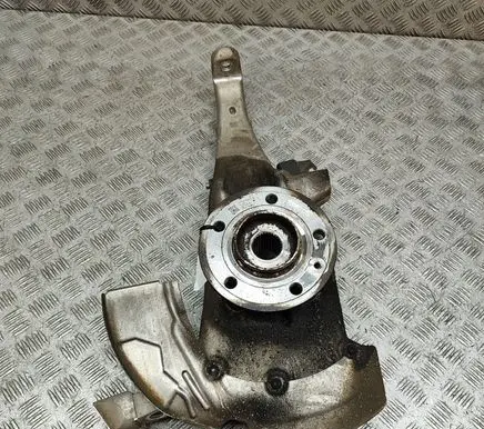 Land Rover Range Rover Sport L461 Front wheel hub M8E23K186AE LR154193