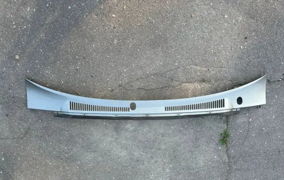 Nissan Patrol Y61 Wiper trim 66812VB000 66832VB000