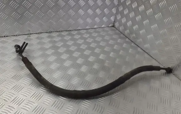 Volkswagen PASSAT B5.5 Power steering hose/pipe/line